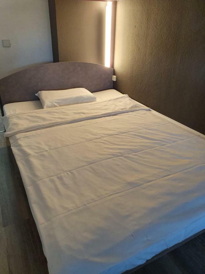 Отель Ibis Budget Erfurt Ost Экстерьер фото